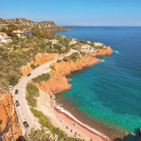 T2 Le Saints Georges 48 M2 Meubles Equipes Clims 2 Balcons Ensoleilles Parking Gratuit Et Wifi * Saint-Raphaël