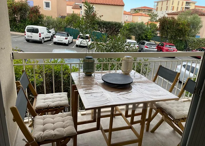 T2 Le Saints Georges 48 M2 Meubles Equipes Clims 2 Balcons Ensoleilles Parking Gratuit Et Wifi *